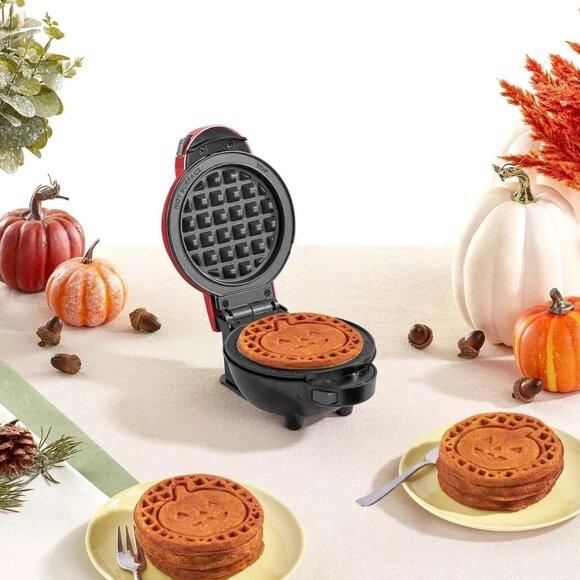 Dash MultiMaker Mini System Waffle Maker - Picture 2 of 5